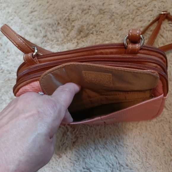MultiSac Zippy Triple Compartment Crossbody Bag - Picture 4 of 9